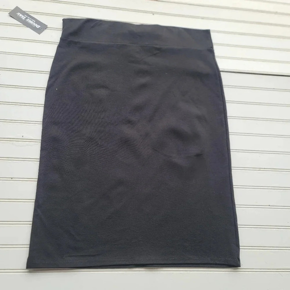 NWT Double Take Skirt Women Black Rayon Nylon Stretch Straight Pencil Knee Sz XL - Picture 4 of 8